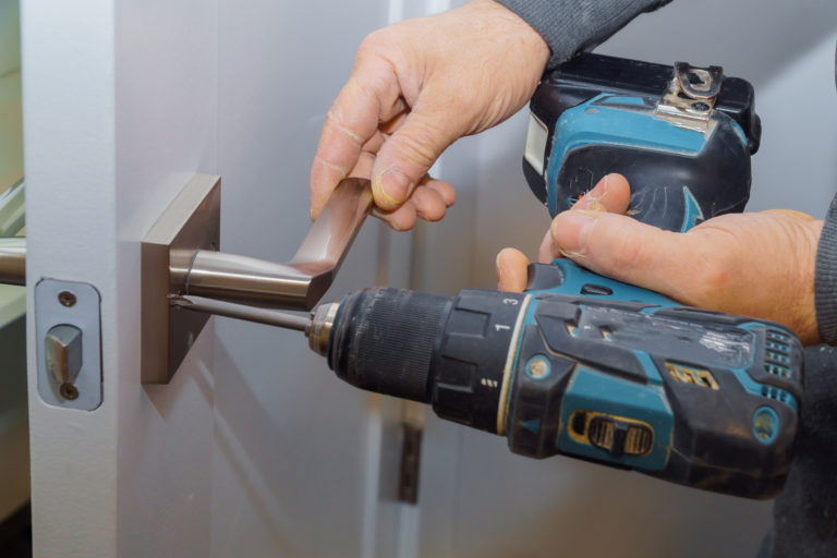 lock maintenance professional commercial locksmith services in sanford, fl – competent and prompt locksmith services for your office and business